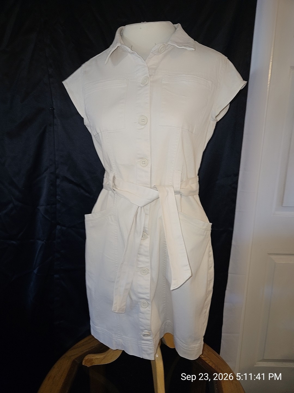 Sleeveless Belted Shirt Dress in Off-White